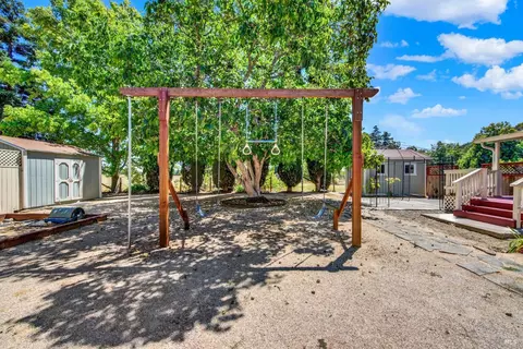 Exterior - 2430 Cordelia Rd, Fairfield, CA 94534 photo 25 of 47
