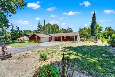 Exterior - 2430 Cordelia Rd, Fairfield, CA 94534 photo 6 of 47