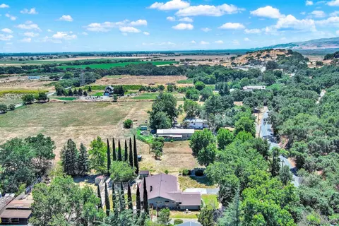 View/Area - 2430 Cordelia Rd, Fairfield, CA 94534 photo 5 of 8