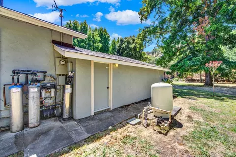 Exterior - 2430 Cordelia Rd, Fairfield, CA 94534 photo 44 of 47