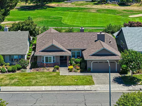 362 Singing Brook Cir, Santa Rosa, CA 95409