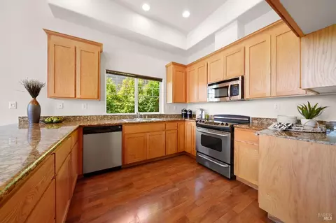 642 E N St, Benicia, CA 94510 photo 13