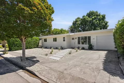 331 Arroyo Way, Sonoma, CA 95476