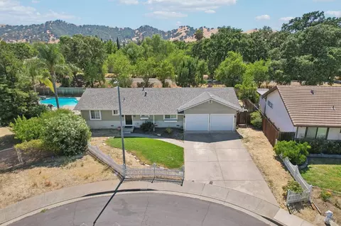 1776 Brookwood Dr, Vacaville, CA 95687