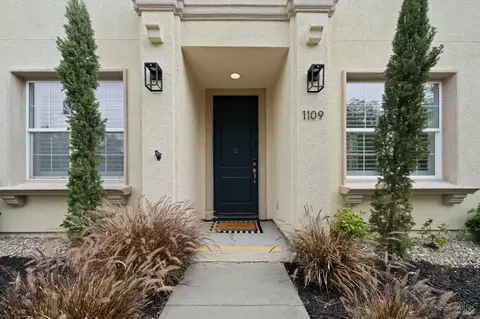 1109 Flagship Dr, Vallejo, CA 94592 photo 2