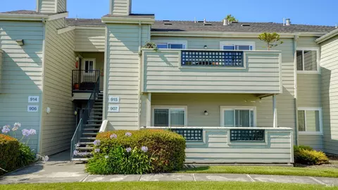 1201 Glen Cove Pkwy #915, Vallejo, CA 94591