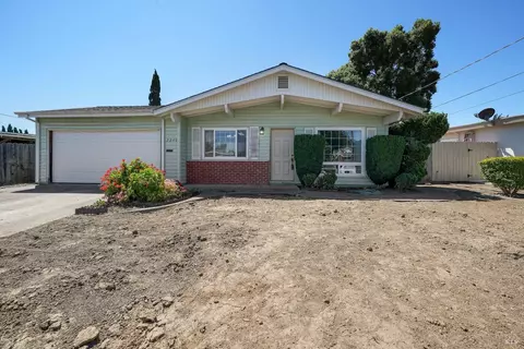2249 Pamela Dr, Napa, CA 94558