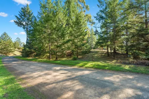 400 Holmes Ranch Rd, Philo, CA 95466 photo 16