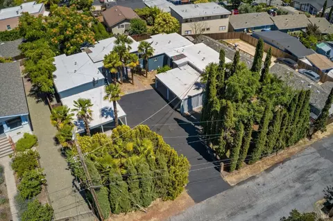17709 Sunset Way, Sonoma, CA 95476