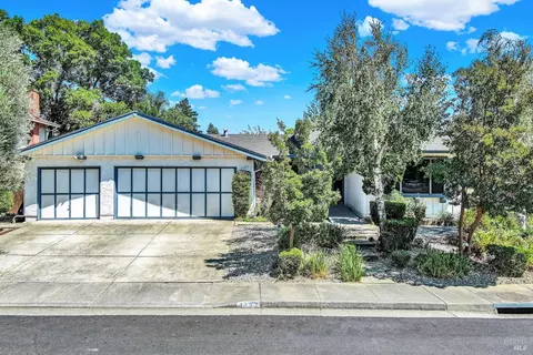 3353 Bingham Pl, Fairfield, CA 94534