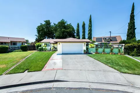 2223 Santa Cruz Ct, Fairfield, CA 94533