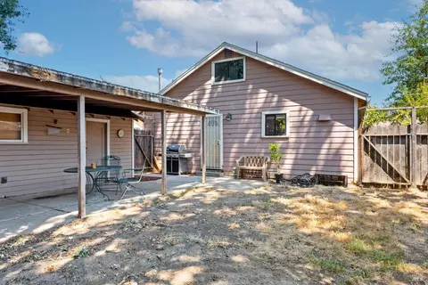 219 W Gobbi St, Ukiah, CA 95482 photo 16