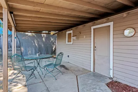 219 W Gobbi St, Ukiah, CA 95482 photo 15