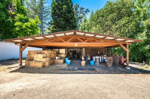 Exterior - 117 Red Top Rd, Fairfield, CA 94534 photo 32 of 35