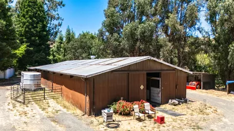 Exterior - 117 Red Top Rd, Fairfield, CA 94534 photo 29 of 35