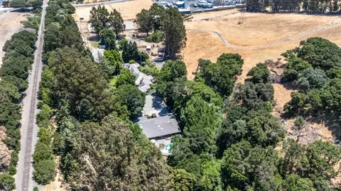 View/Area - 117 Red Top Rd, Fairfield, CA 94534 photo 4 of 6