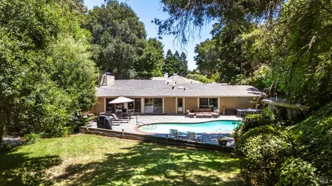 Exterior - 117 Red Top Rd, Fairfield, CA 94534 photo 21 of 35