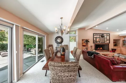 Dining - 117 Red Top Rd, Fairfield, CA 94534 photo 3 of 3