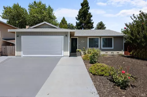2385 Valley West Dr, Santa Rosa, CA 95401