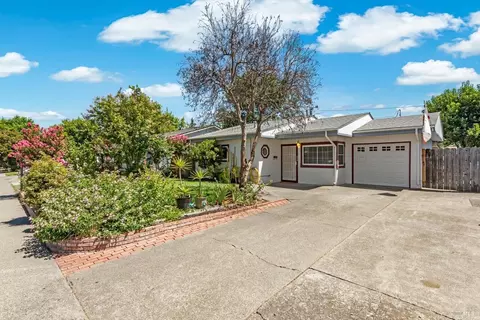 373 Elder St, Vacaville, CA 95688 photo 2