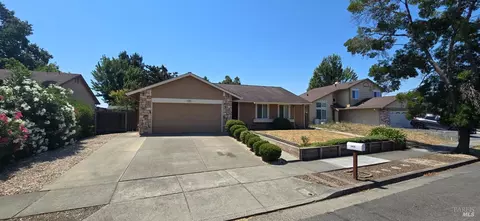 2420 Valley West Dr, Santa Rosa, CA 95401