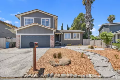 632 Hamilton Dr, Vacaville, CA 95687