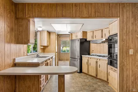 460 E Gobbi St #41, Ukiah, CA 95482 photo 2