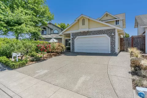 7736 Montero Dr, Rohnert Park, CA 94928