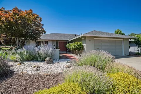 347 Belhaven Cir, Santa Rosa, CA 95409