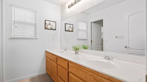 696 Greentree Cir, Fairfield, CA 94534 photo 27