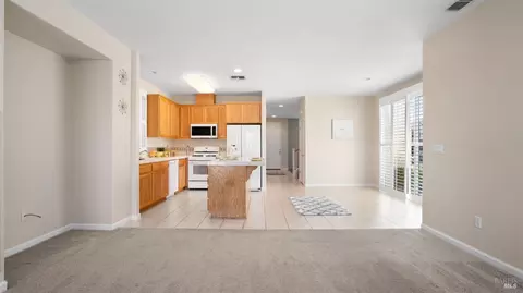 696 Greentree Cir, Fairfield, CA 94534 photo 18