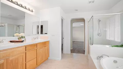 696 Greentree Cir, Fairfield, CA 94534 photo 38