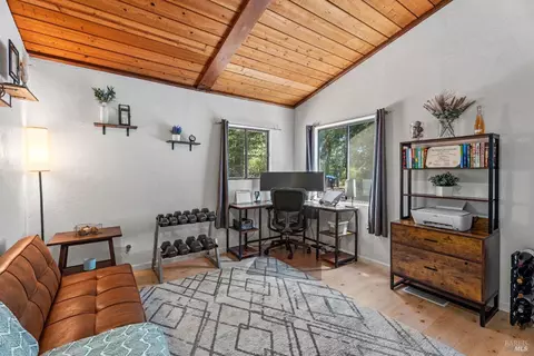 303 Crestview Dr, Ukiah, CA 95482 photo 25