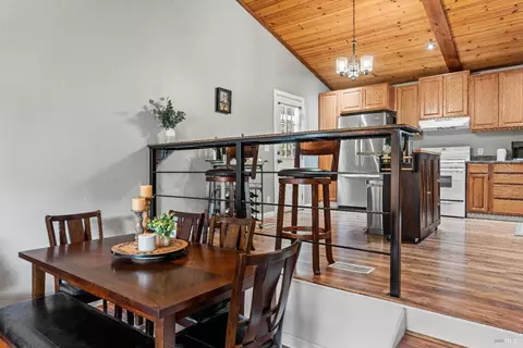 303 Crestview Dr, Ukiah, CA 95482 photo 15