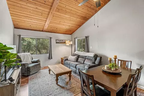 303 Crestview Dr, Ukiah, CA 95482 photo 17