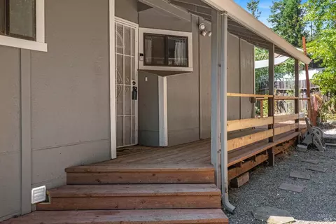 303 Crestview Dr, Ukiah, CA 95482 photo 7