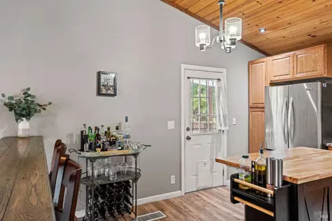 303 Crestview Dr, Ukiah, CA 95482 photo 11