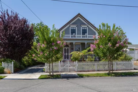 18 7th St, Petaluma, CA 94952 photo 3