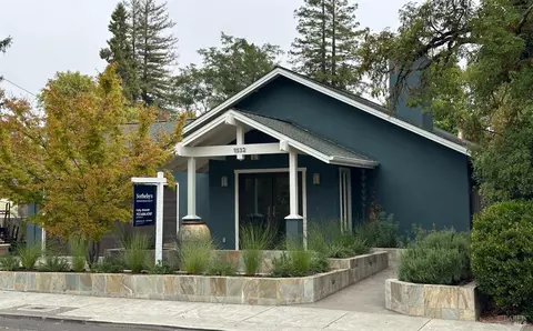 1532 Oak Ave, Saint Helena, CA 94574