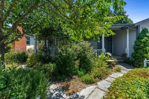8170 Clifford St, Cotati, CA 94931 photo 5