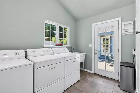 8170 Clifford St, Cotati, CA 94931 photo 50