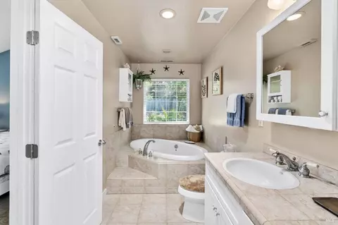 8170 Clifford St, Cotati, CA 94931 photo 34