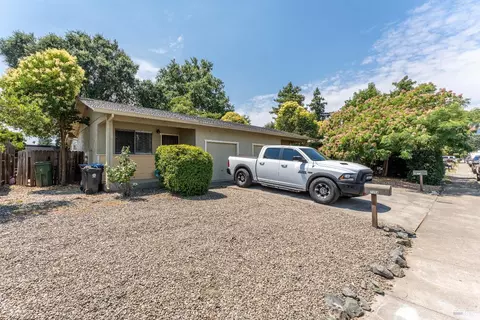 755 El Rio St, Ukiah, CA 95482