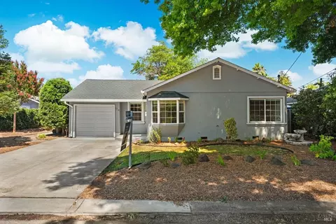174 Chelsea Ave, Napa, CA 94558