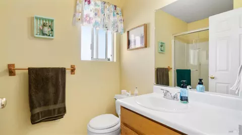 8882 Village Ct, Cotati, CA 94931 photo 17
