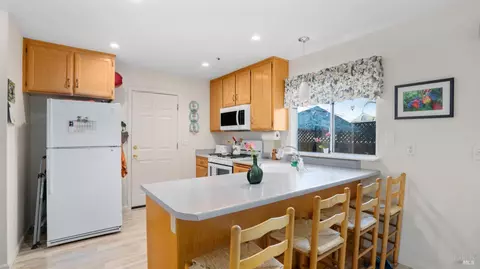 8882 Village Ct, Cotati, CA 94931 photo 7