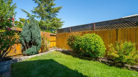 8882 Village Ct, Cotati, CA 94931 photo 22