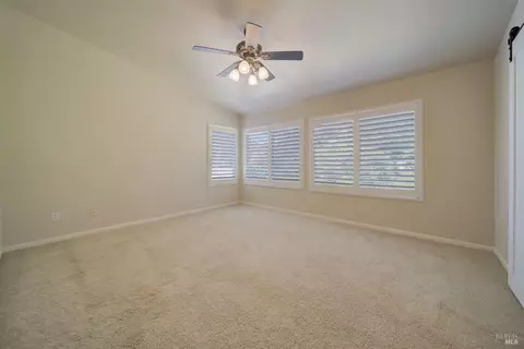 2433 Wolf Glen Pl, Fairfield, CA 94534 photo 32