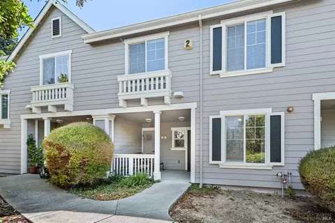 24 Kelly Dr, Novato, CA 94949