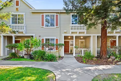 53 Mather Ct, Novato, CA 94949